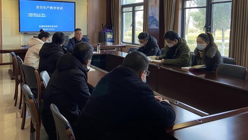 叉车倒车入库，这些技巧让你轻松上手